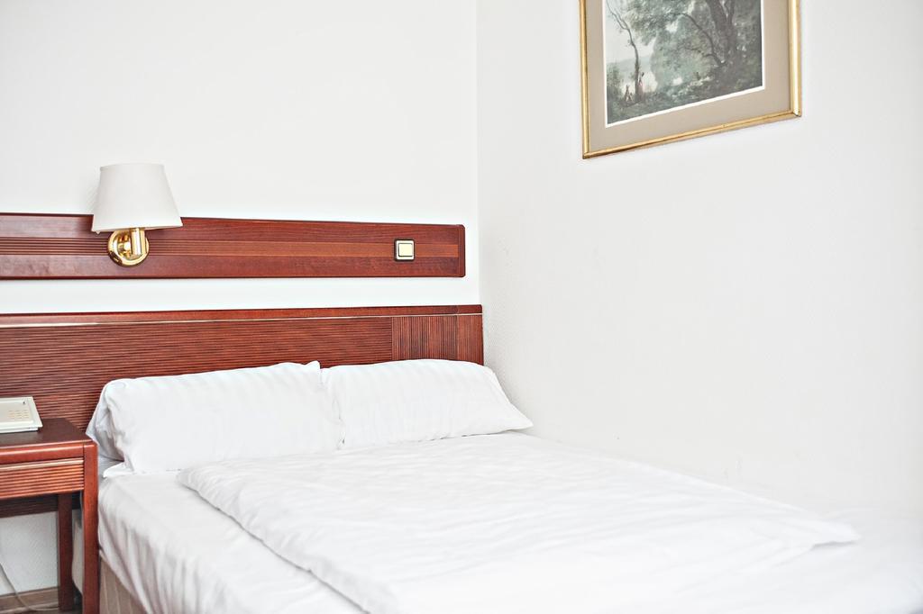 Ravel International Hotel Offenbach am Main Bilik gambar