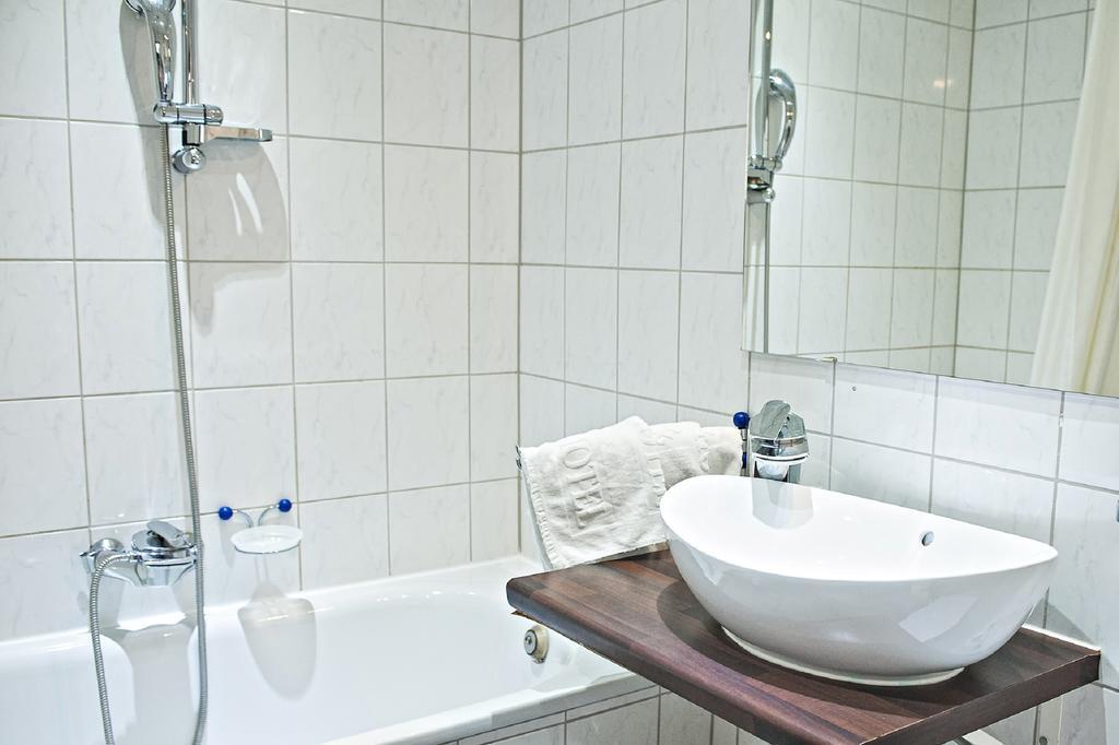 Ravel International Hotel Offenbach am Main Bilik gambar
